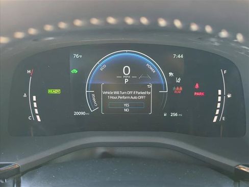 Used 2025 Toyota Camry SE w/ Convenience Package FWD image 16