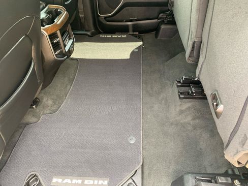 Used 2021 RAM 1500 Laramie RWD image 26