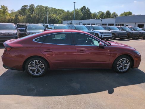 Used 2023 Hyundai Sonata SEL FWD image 6