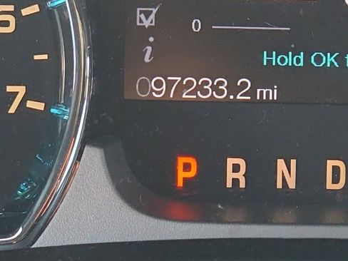 Used 2014 Ford F150 Platinum image 11