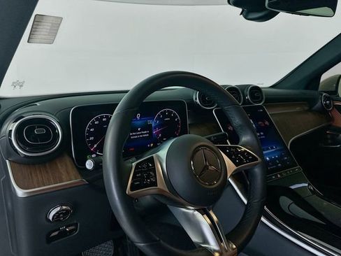 Certified 2023 Mercedes-Benz GLC 300 image 9