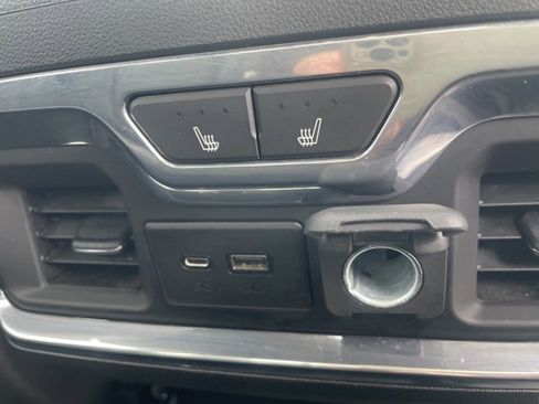 Used 2022 GMC Sierra 2500 Denali w/ Denali Black Diamond Edition image 42