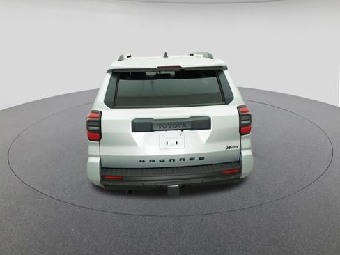 New 2026 Toyota 4Runner SR5 AWD/4WD image 7