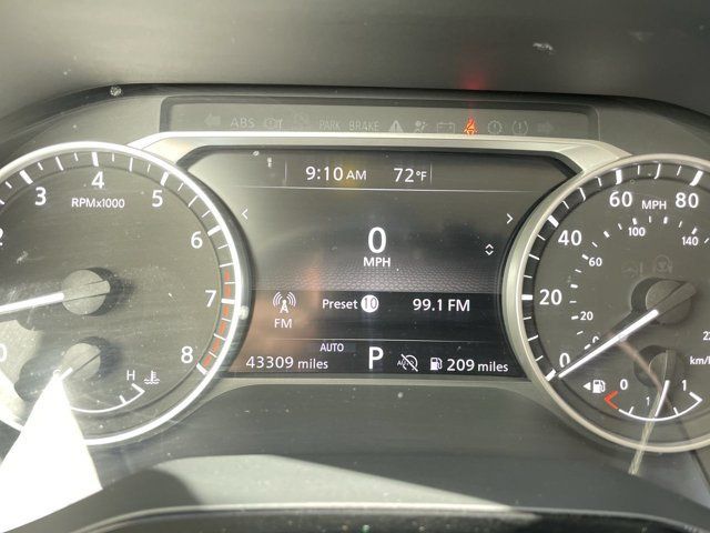 Used 2024 Nissan Pathfinder SV AWD/4WD image 15
