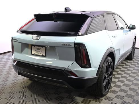 New 2025 Cadillac Optiq Sport 2 w/ LPO, ONYX Package AWD/4WD image 6