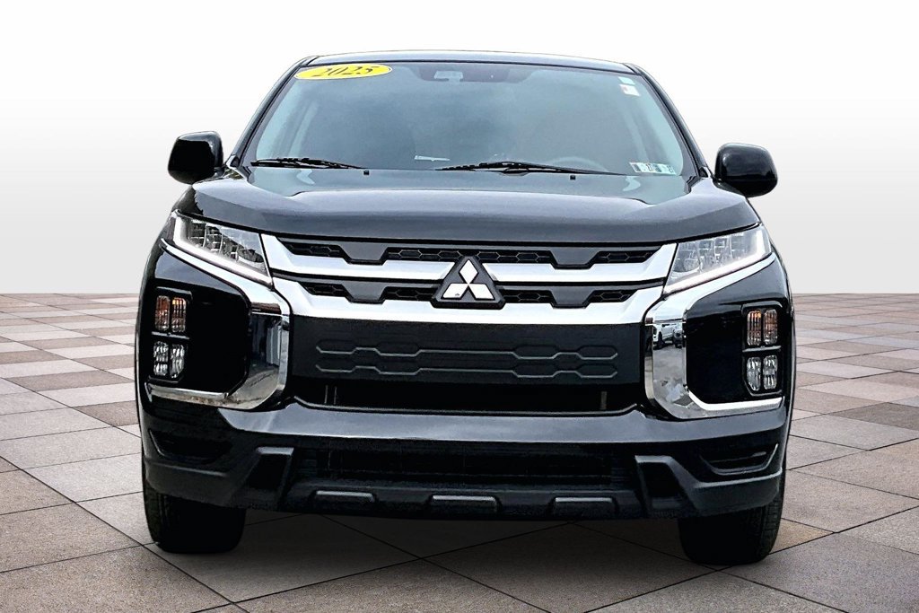 Used 2025 Mitsubishi Outlander Sport ES AWD/4WD image 3
