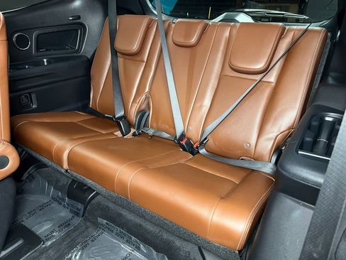 Used 2020 Subaru Ascent Touring w/ Popular Package #3 image 16