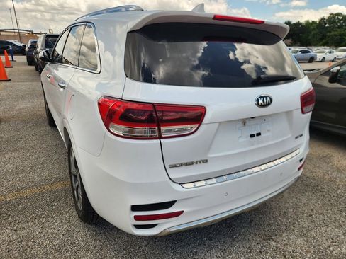 Used 2017 Kia Sorento SX FWD image 4
