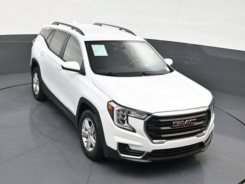 Used 2023 GMC Terrain SLE FWD image 15