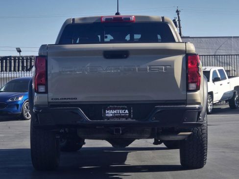 Used 2024 Chevrolet Colorado Trail Boss w/ Technology Package AWD/4WD image 4
