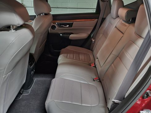 Used 2022 Honda CR-V Touring image 11