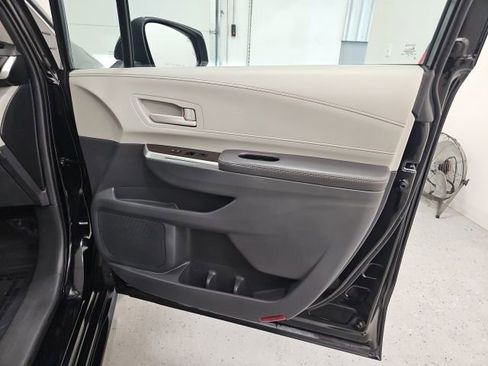 Used 2024 Toyota Sienna LE image 35