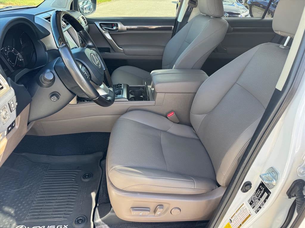 Used 2021 Lexus GX 460 Premium w/ Premium Package AWD/4WD image 9