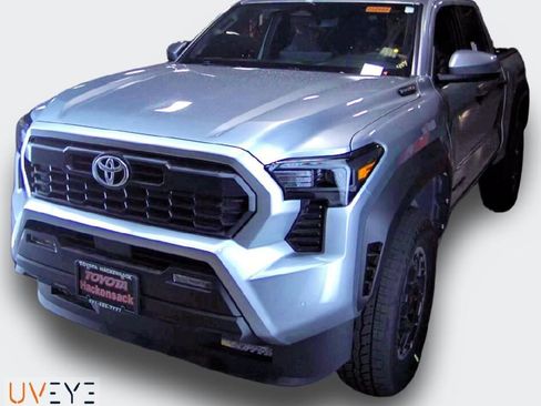 New 2025 Toyota Tacoma TRD Off-Road image 2