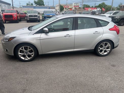 Used 2014 Ford Focus Titanium FWD image 3