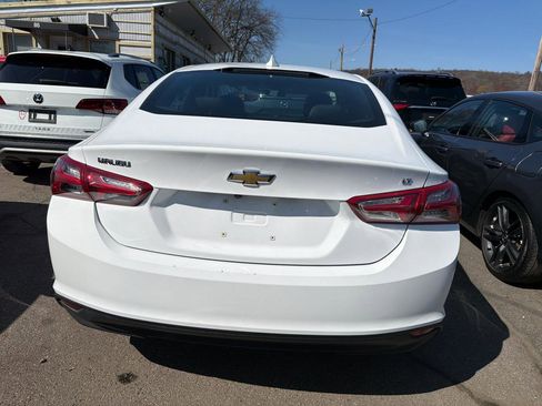 Used 2021 Chevrolet Malibu LT FWD image 7