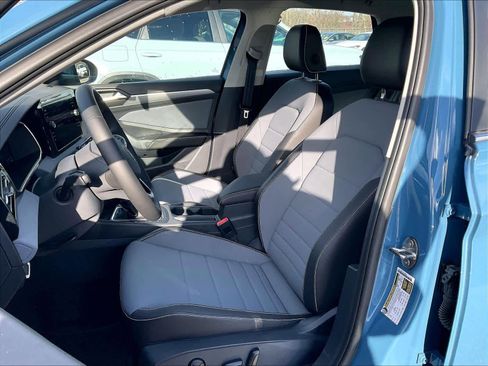 New 2025 Volkswagen Jetta SE image 11