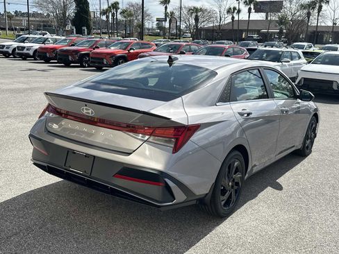 New 2026 Hyundai Elantra SEL Sport Premium image 6