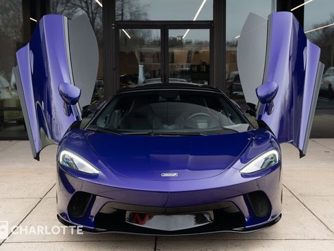 Used 2022 McLaren GT image 6