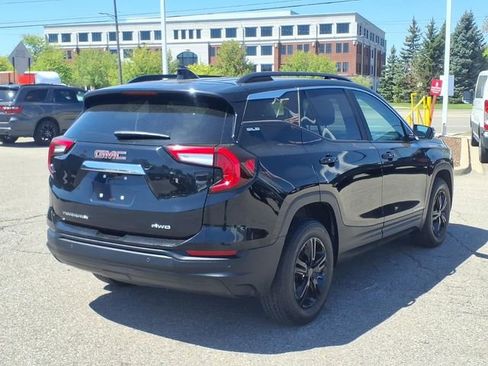 Used 2023 GMC Terrain SLE w/ Driver Convenience Package AWD/4WD image 5
