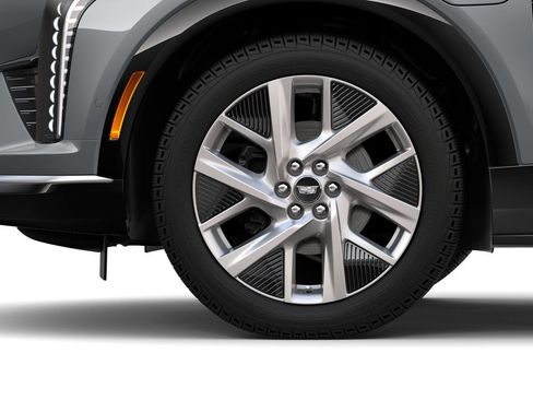 New 2025 Cadillac Optiq Luxury 2 w/ LPO, Floor Liner Package image 31