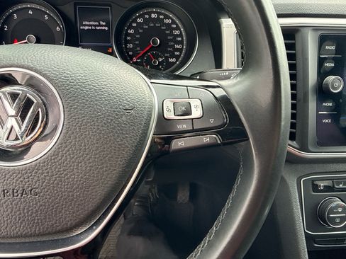 Used 2019 Volkswagen Atlas SE w/ Towing Package image 34