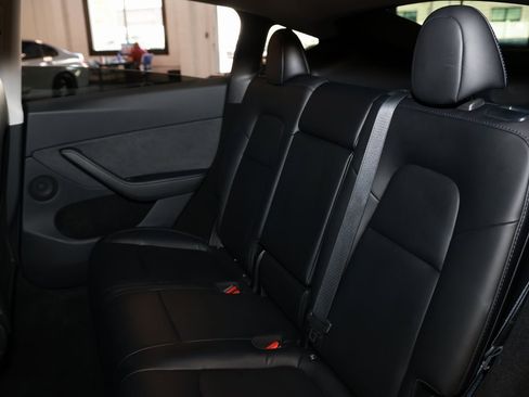 Used 2023 Tesla Model Y Long Range image 13