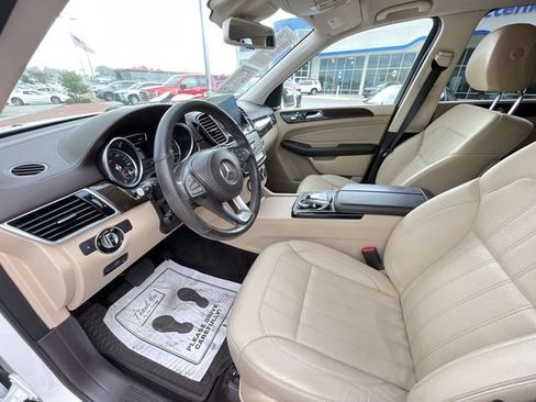 Used 2019 Mercedes-Benz GLS 450 4MATIC image 12