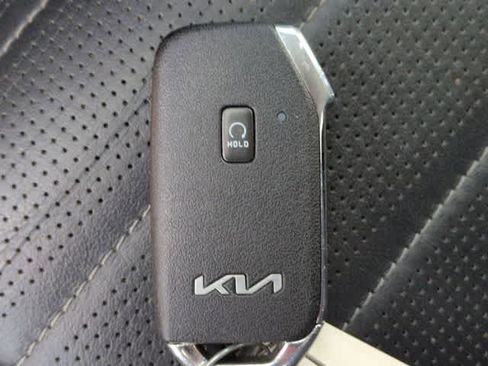 Used 2022 Kia Telluride SX w/ SX Prestige Package AWD/4WD image 37