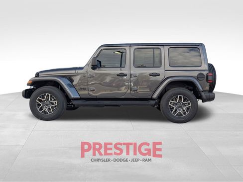 New 2026 Jeep Wrangler Unlimited Sahara w/ Safety Group AWD/4WD image 9