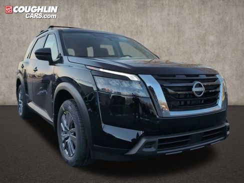 New 2025 Nissan Pathfinder SV image 1