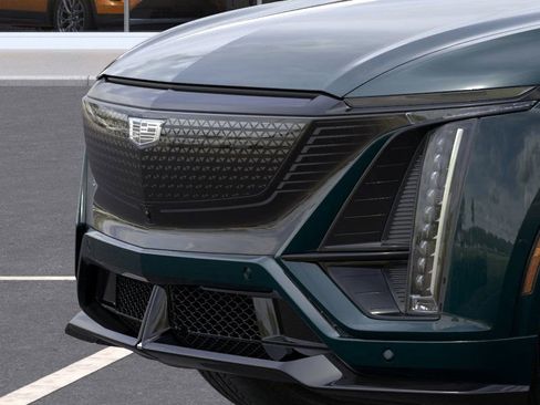 New 2026 Cadillac Lyriq V image 13