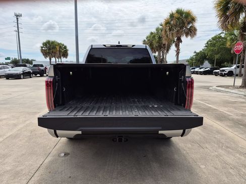 Used 2024 Toyota Tundra Platinum AWD/4WD image 22
