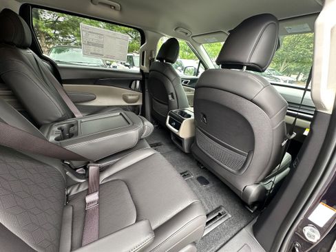 New 2026 Kia Carnival LXS image 16