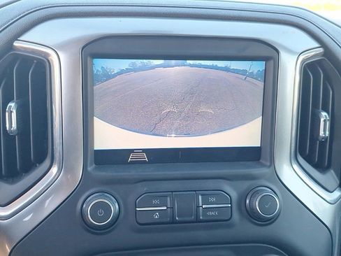 Used 2020 Chevrolet Silverado 1500 LT image 40