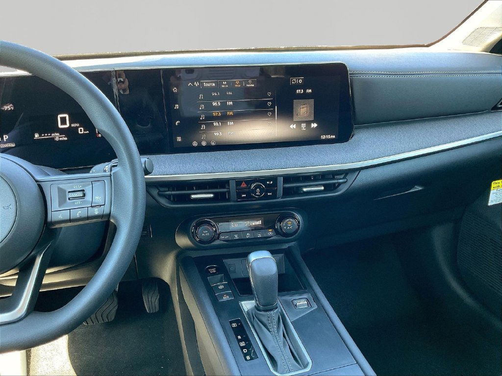 New 2027 Nissan Kicks SV FWD image 6
