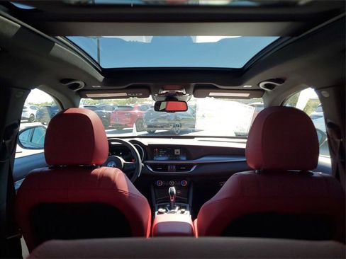New 2025 Alfa Romeo Stelvio Sprint w/ Veloce Package image 9
