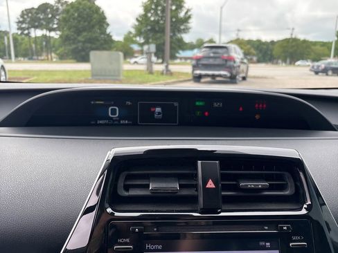 Used 2021 Toyota Prius Prime LE w/ Carpet Mat Package (TMS) FWD image 19
