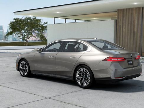 New 2026 BMW 530i 530i Sedan image 2