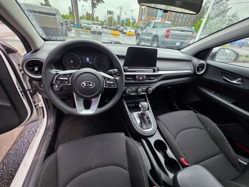 Used 2021 Kia Forte LXS FWD image 12