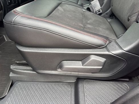 Used 2023 Ford Explorer ST-Line AWD/4WD image 28