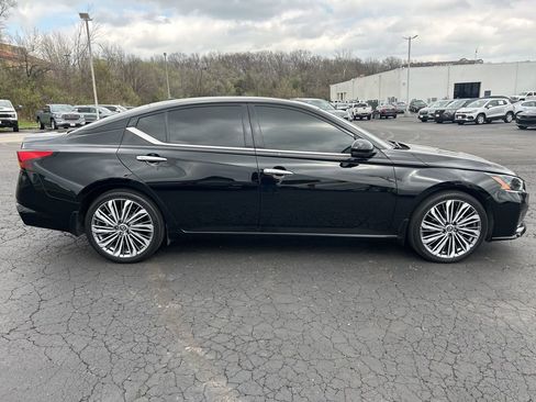 Used 2024 Nissan Altima 2.5 SL FWD image 4