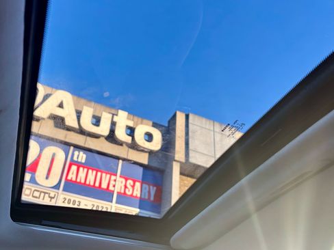 Used 2015 Nissan Altima 2.5 SV w/ Convenience Package image 24