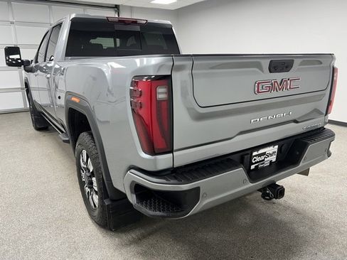 Used 2025 GMC Sierra 3500 Denali w/ Denali Reserve Package image 8