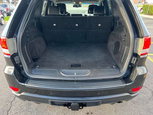 Used 2011 Jeep Grand Cherokee Laredo image 14