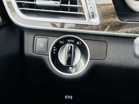 Used 2015 Mercedes-Benz E 350 Sedan image 31