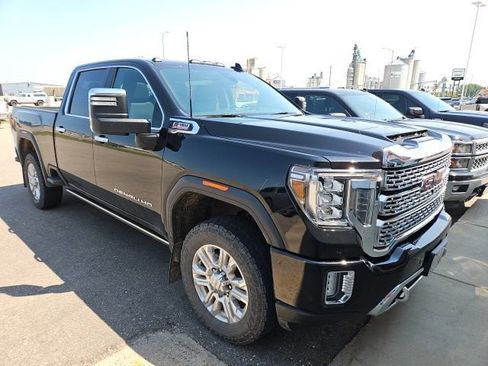 Used 2023 GMC Sierra 3500 Denali AWD/4WD image 10