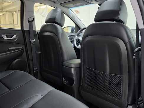 Used 2022 Hyundai Kona Limited image 18