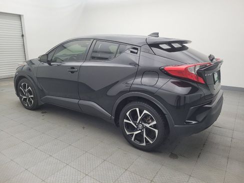 Used 2020 Toyota C-HR XLE image 3