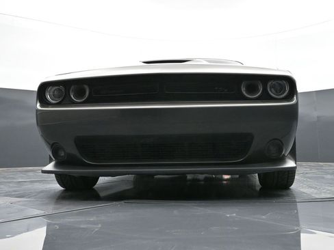 Used 2019 Dodge Challenger R/T w/ Driver Convenience Group image 36